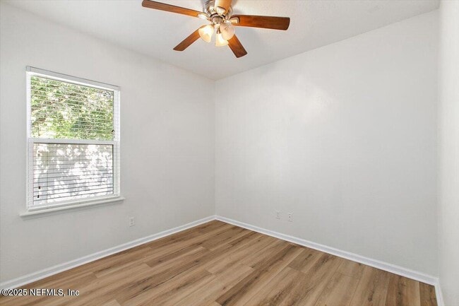 Building Photo - 2875 Golden Lake Loop