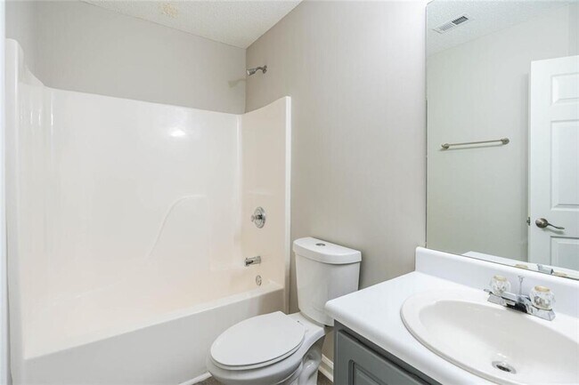Building Photo - 3272 Peach Ct