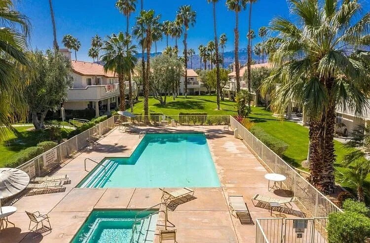 Building Photo - 748 Vista Lago Dr N