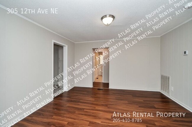 Building Photo - 305 12th Ave NE