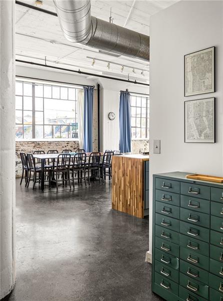 Building Photo - 426 Marietta St NW