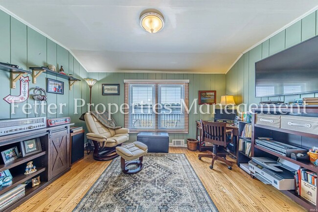 Building Photo - Coming Soon Beautiful 3 Bedroom Home with ...