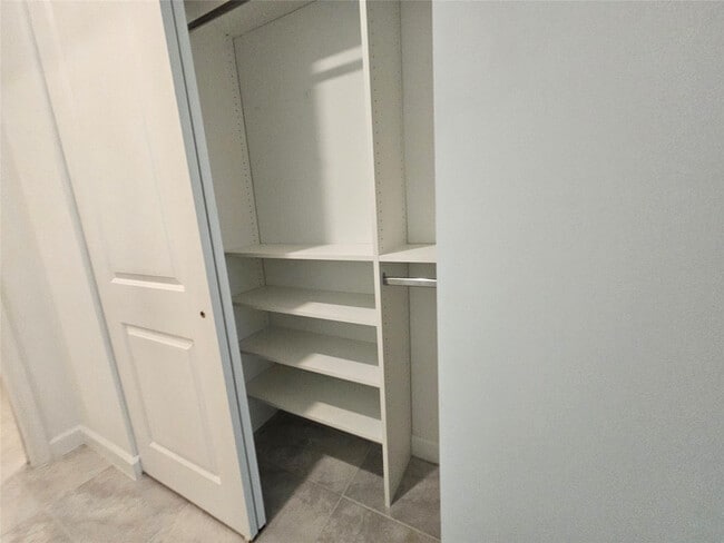 Building Photo - 1313 Haywagon Tr.