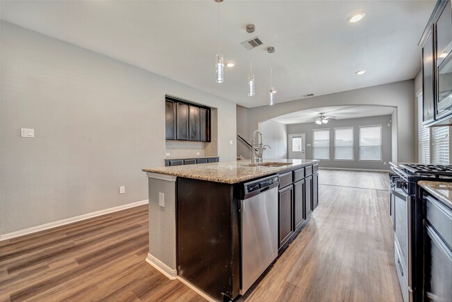 Building Photo - 3714 Logandale Ridge Ln