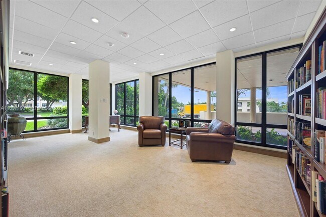 Building Photo - 5000 N Ocean Blvd