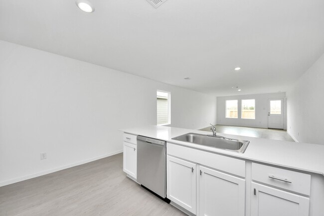 Building Photo - 29643 Knollwood Bay Rd