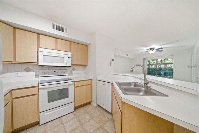 Building Photo - 823 Camargo Way