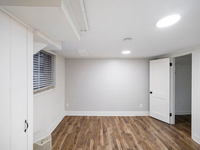 Building Photo - 1612 S 32nd Ave