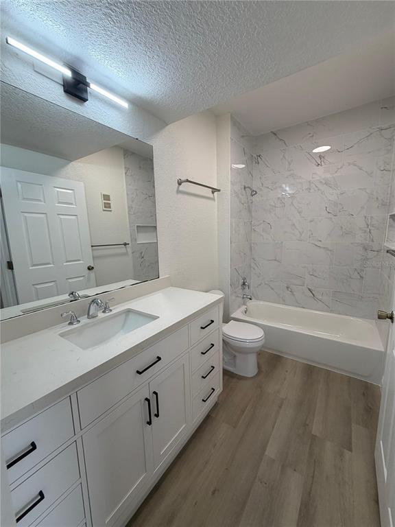 Building Photo - 822 Camargo Way