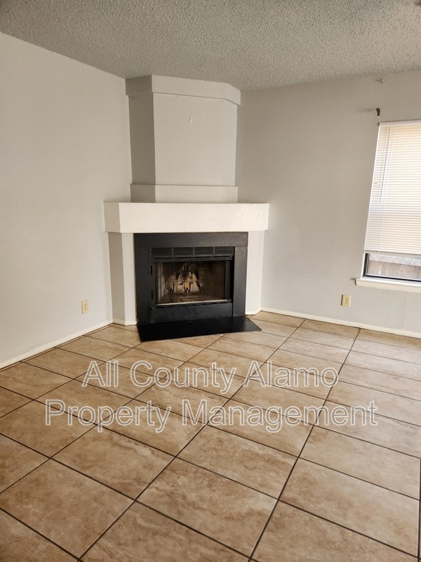 Building Photo - 11418 Cedar Park