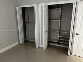 Building Photo - 7250 SW 94th Pl