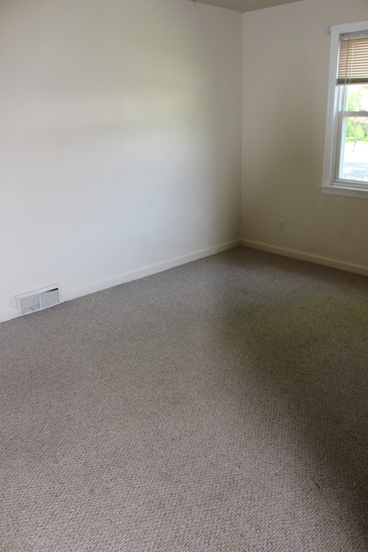 Building Photo - 320 Victoria St