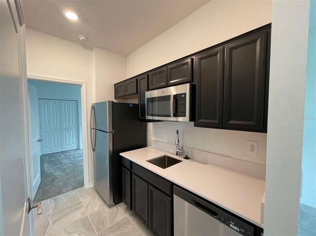 Building Photo - 835 Ofanto Wy