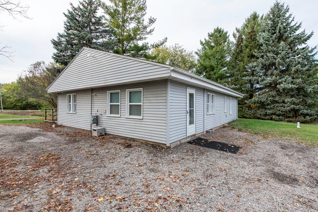 Building Photo - 10605 39th Ave