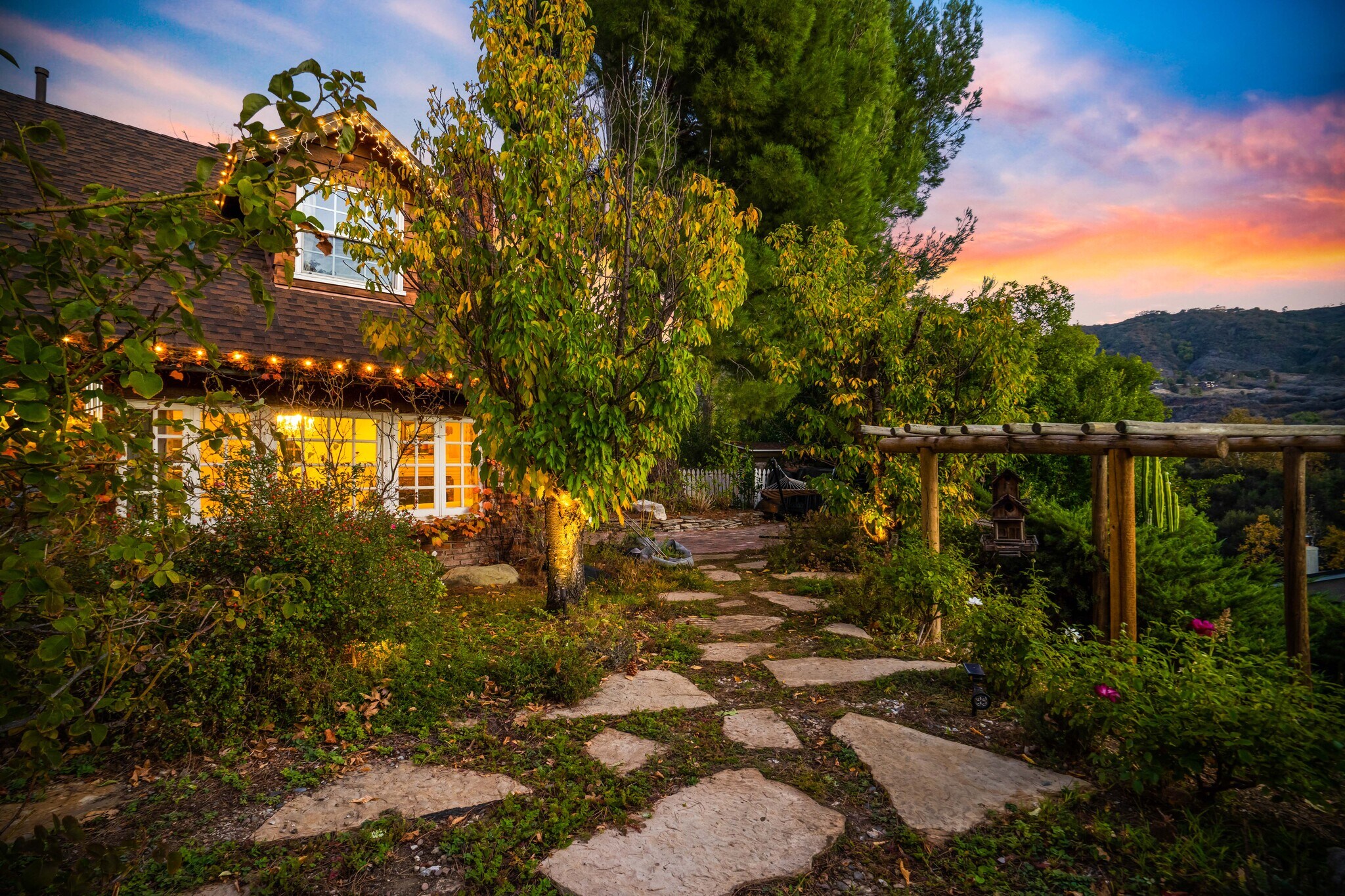 Building Photo - 25736 Punto de Vista Dr