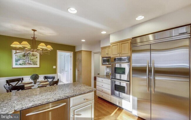 Building Photo - 7212 Grubby Thicket Way