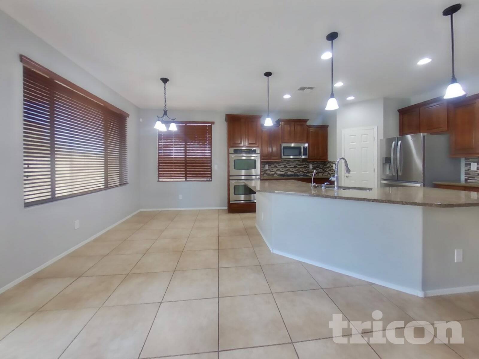 Building Photo - 43633 W Cydnee Dr