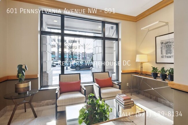 Building Photo - Stylish 8th-Floor Furnished Studio in Penn...