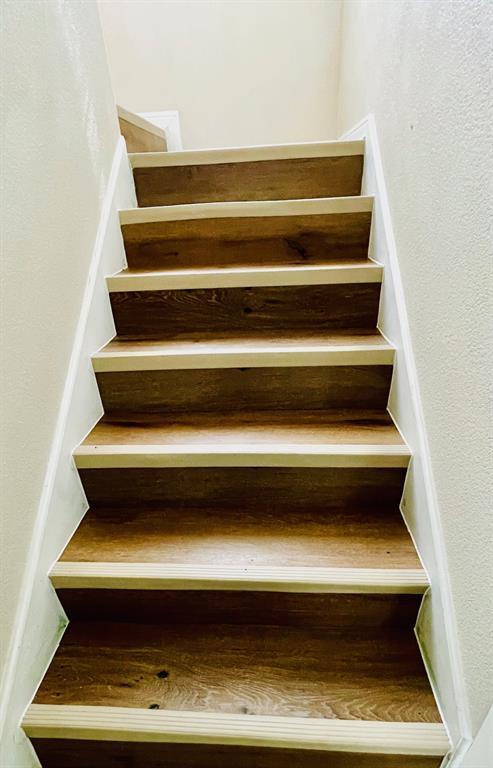 Building Photo - 600 Kawnee Dr