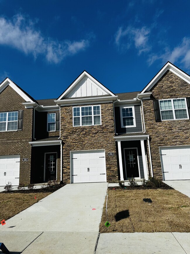 Building Photo - 254 Hazel Ln