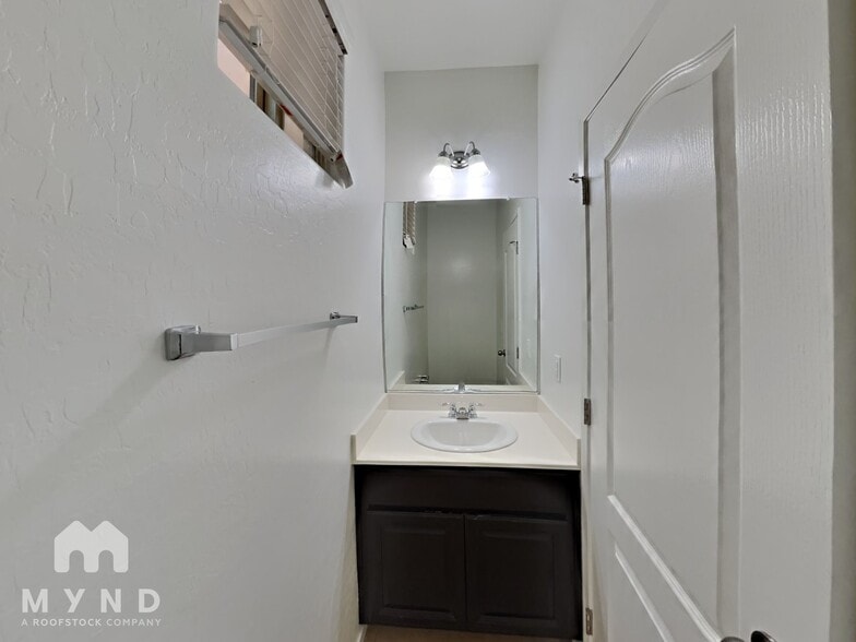 Building Photo - 7693 Lots Hills Dr