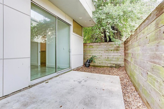 Building Photo - 1816 Arbor St