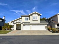 Building Photo - Luxury Living in Glen Ellen Development