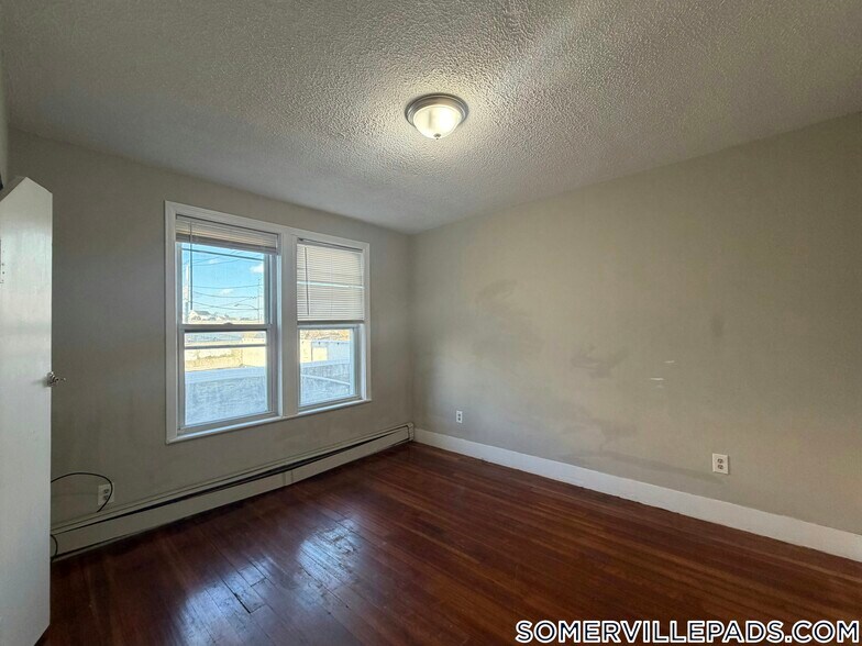 Building Photo - 280 McGrath Hwy