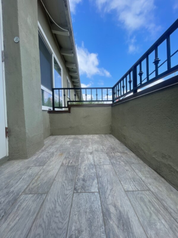 Building Photo - 5124 W El Segundo Blvd