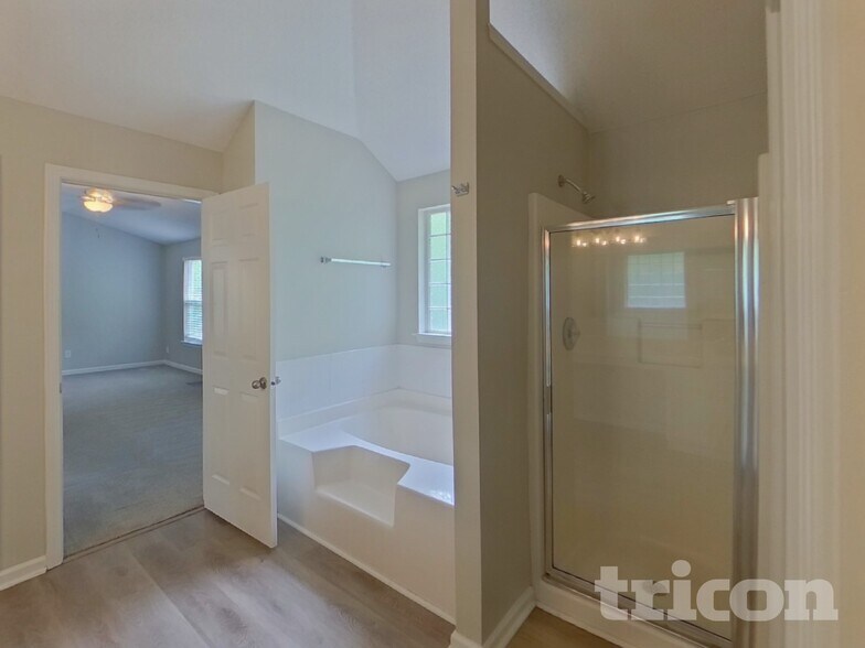 Building Photo - 7436 Petal Pl