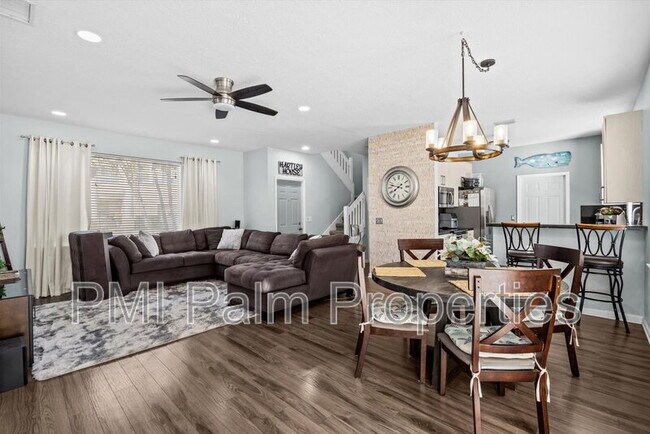 Building Photo - 272 Live Oak Ln