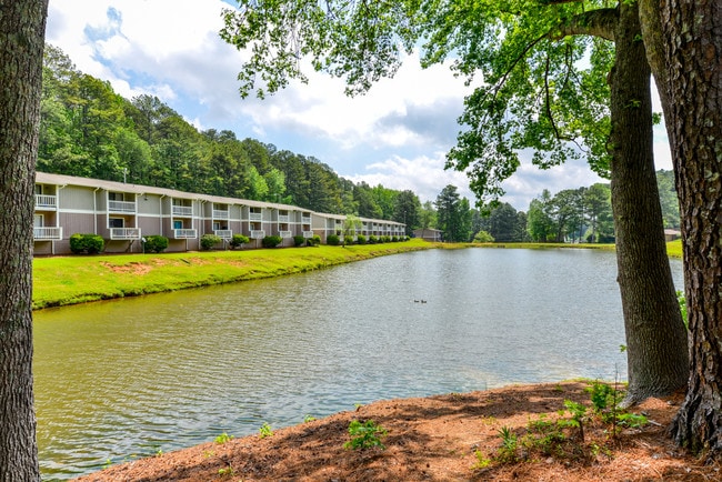 Building Photo - Willow Lake