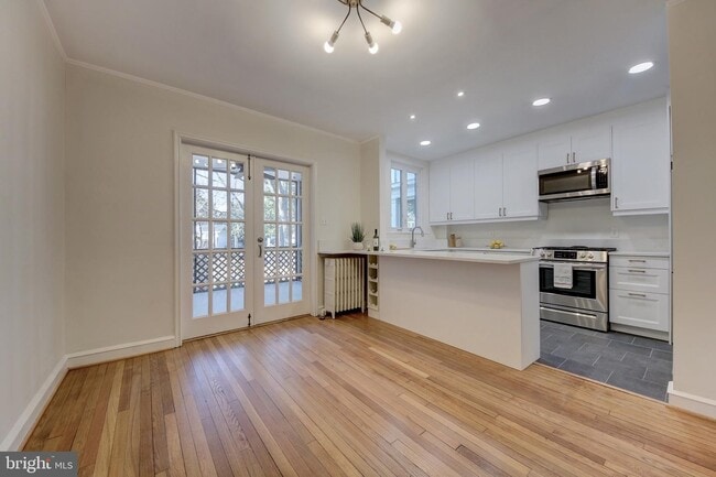 Primary Photo - 1518 44th St NW