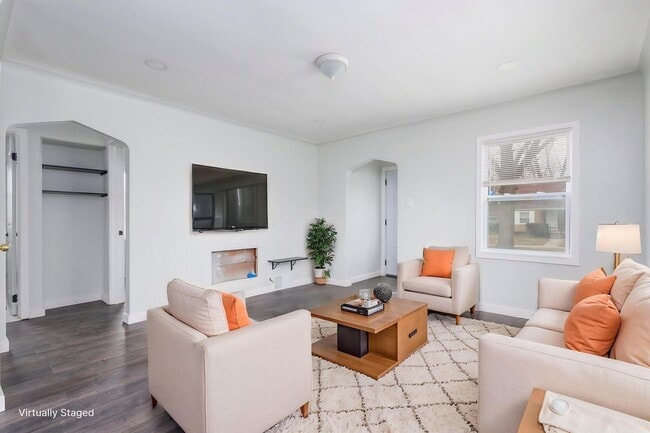 Building Photo - 12026 Wayburn St