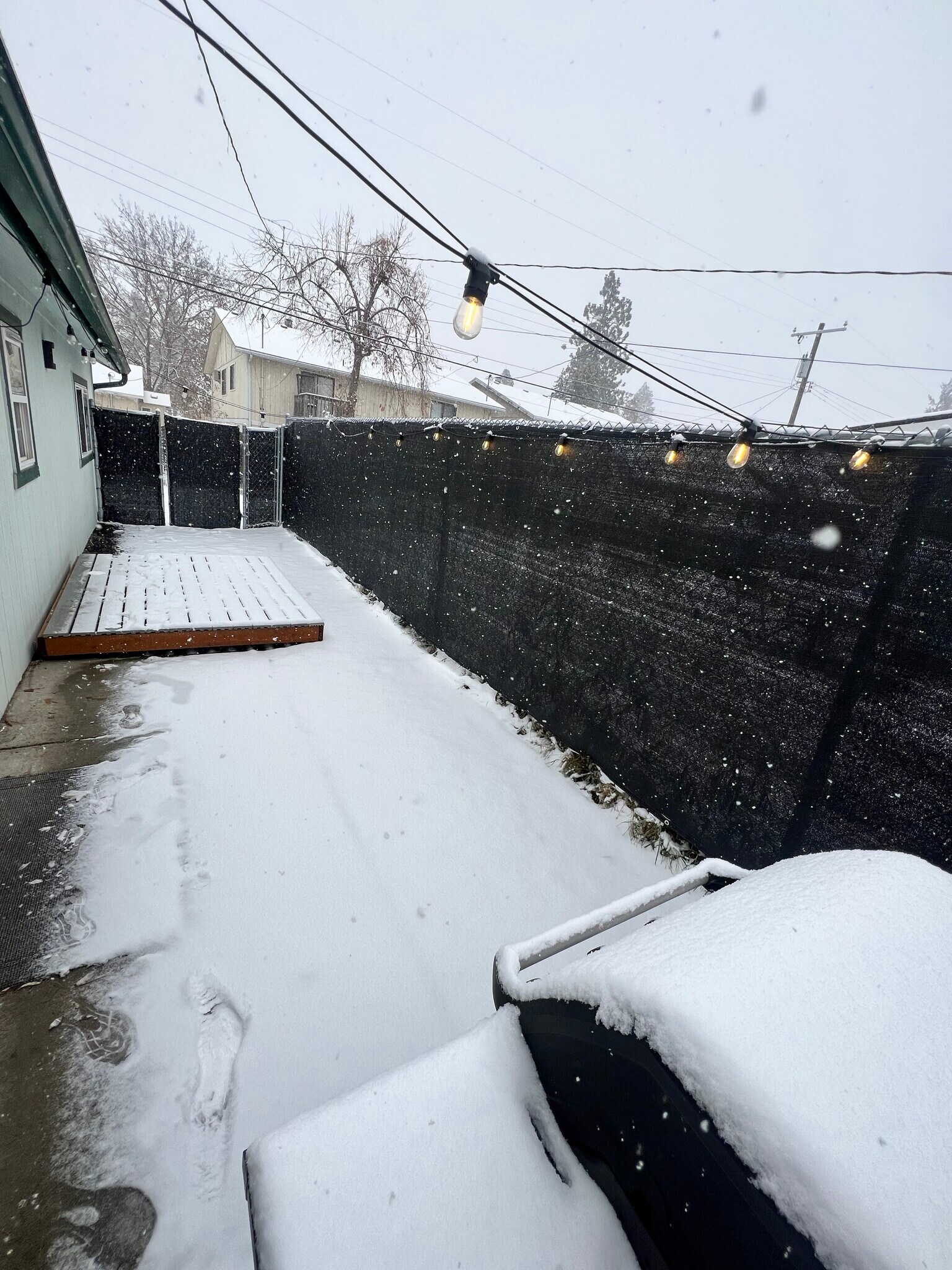 Building Photo - 33 E Lacrosse Ave