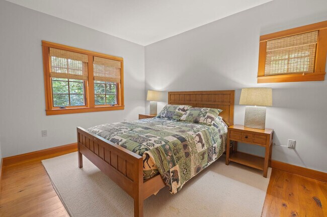 Building Photo - 28 Yellow Birch Cir