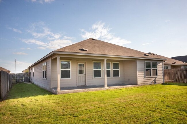 Building Photo - 423 Bluejack Wy