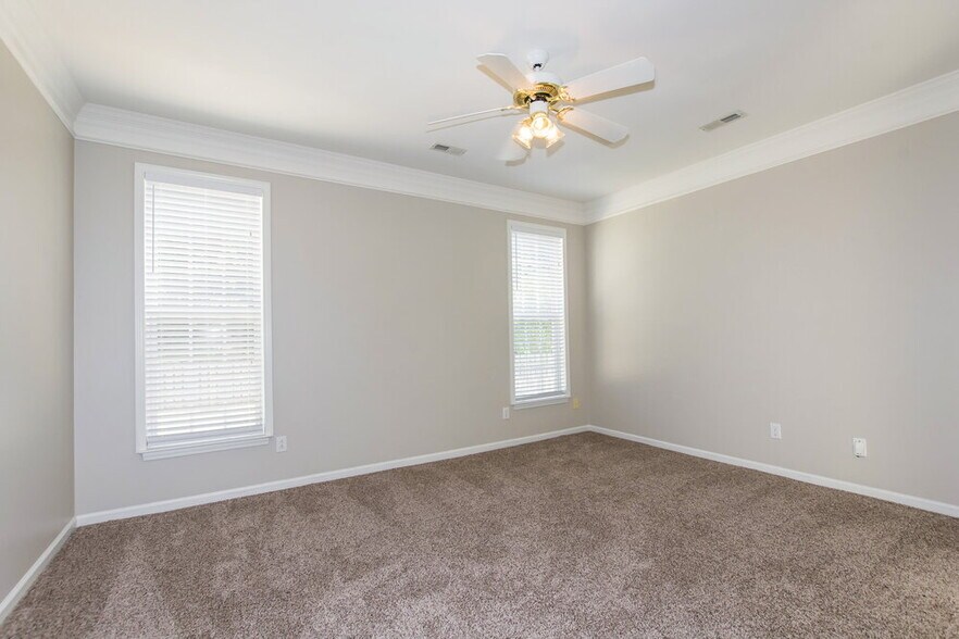 Building Photo - 7418 Sparkleberry Dr