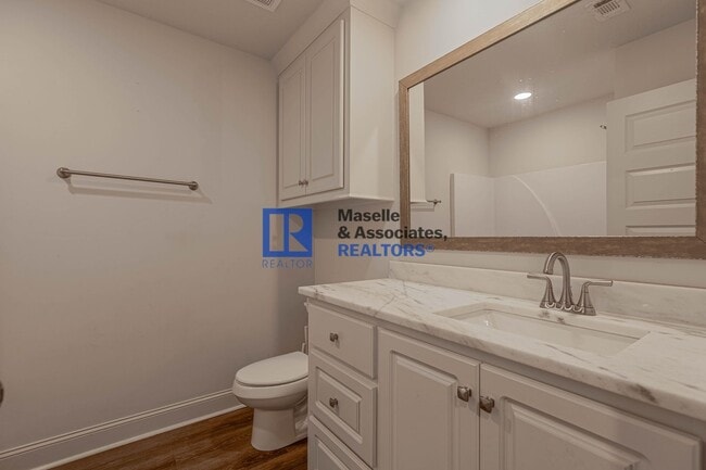 Building Photo - 3 Bed/2 Bath Home in Silver Ridge
