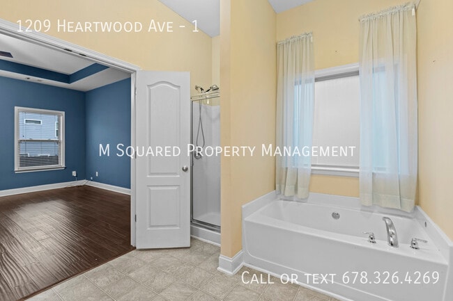 Building Photo - 1209 Heartwood Ave