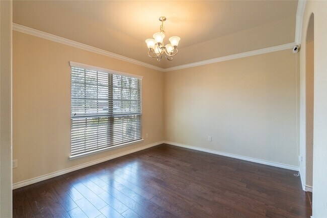 Building Photo - 1112 Hiddencreek Dr