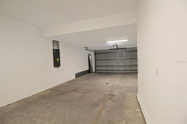 Building Photo - 15238 Serene Shores Loop