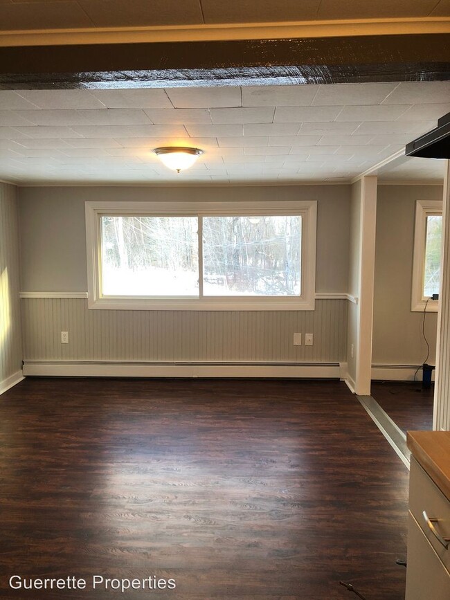 Building Photo - 20 Derby Estates Drive