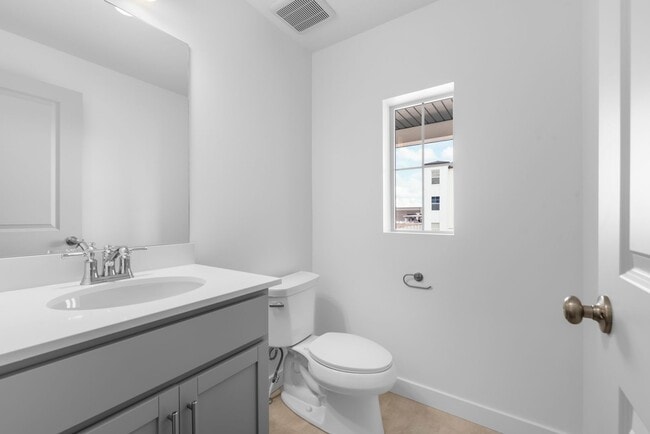 Building Photo - Dry Creek Highlands Towns - 8827