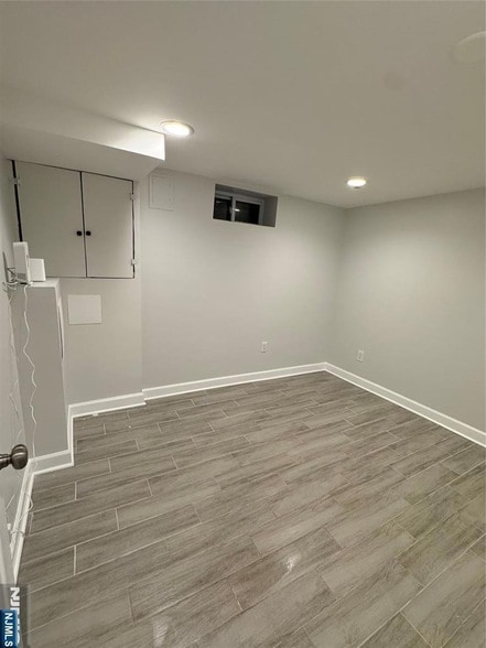 Building Photo - 2 Woodside Ave