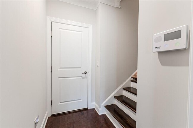 Building Photo - 5499 Terrace Bend Pl