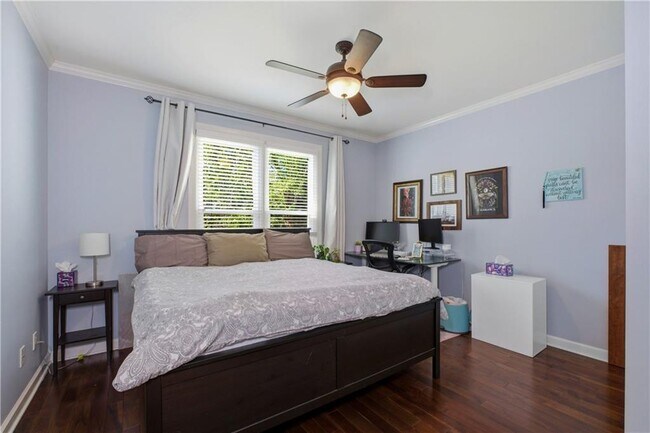 Building Photo - 3308 Fieldwood Dr SE