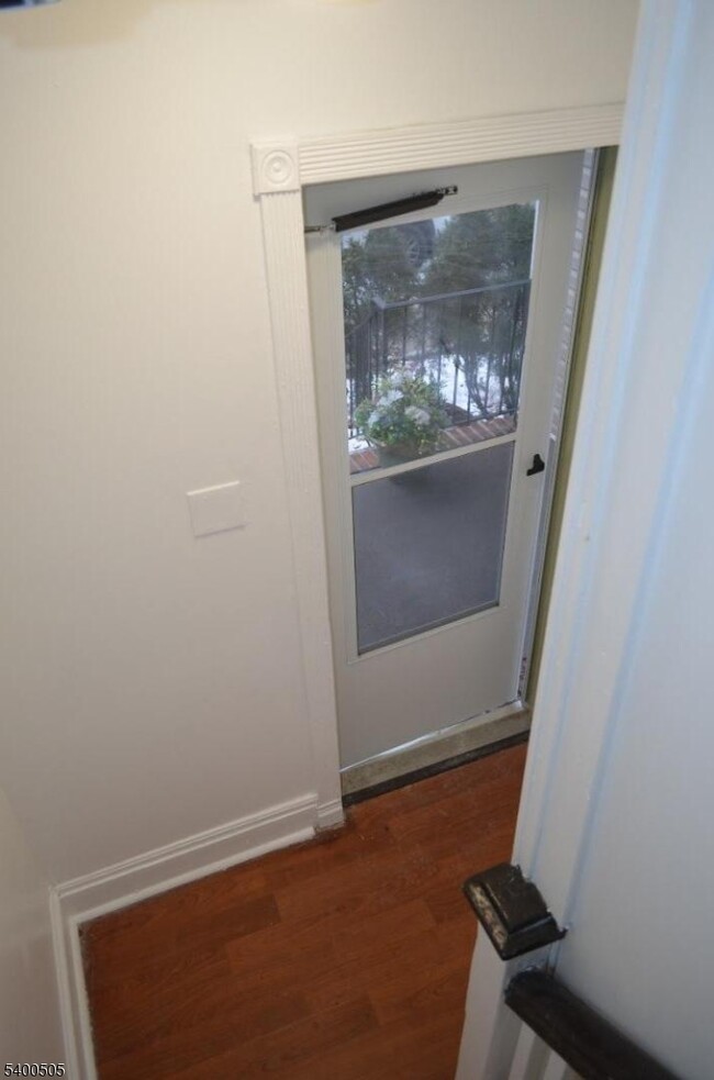 Building Photo - 14 Fremont St