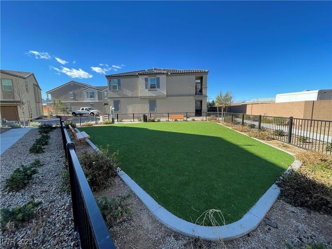 Building Photo - 508 Ylang Pl