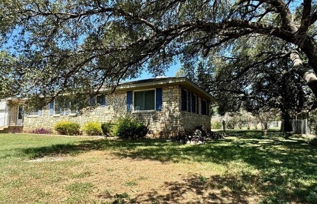 Building Photo - 105 Shannon Ln